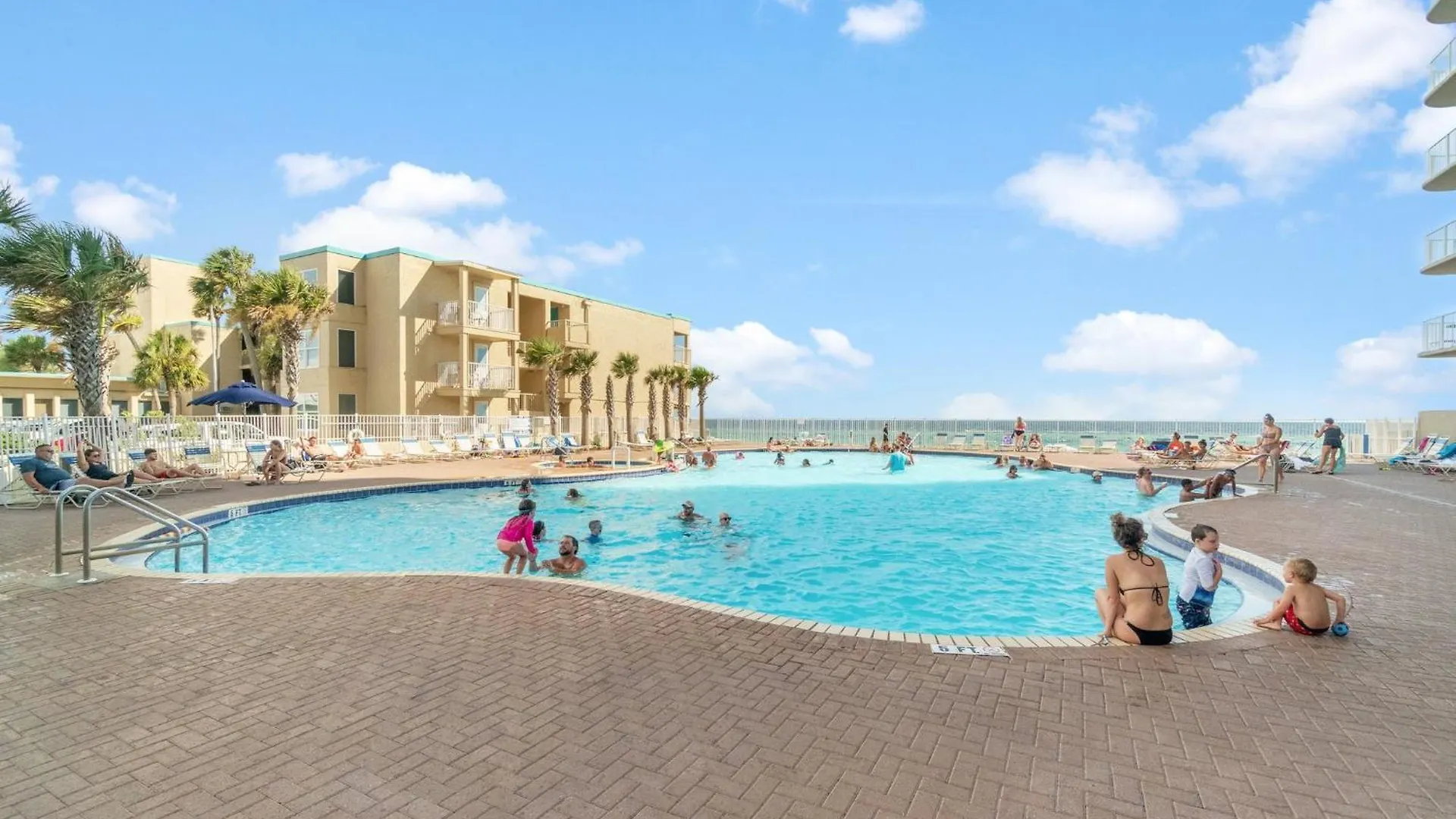 Stunning 3Br Corner Tidewater Resort Beachfront Condo! Sleeps 10! By Dolce Vita Getaways Pcb! Panama City Beach 0*,  Stati Uniti