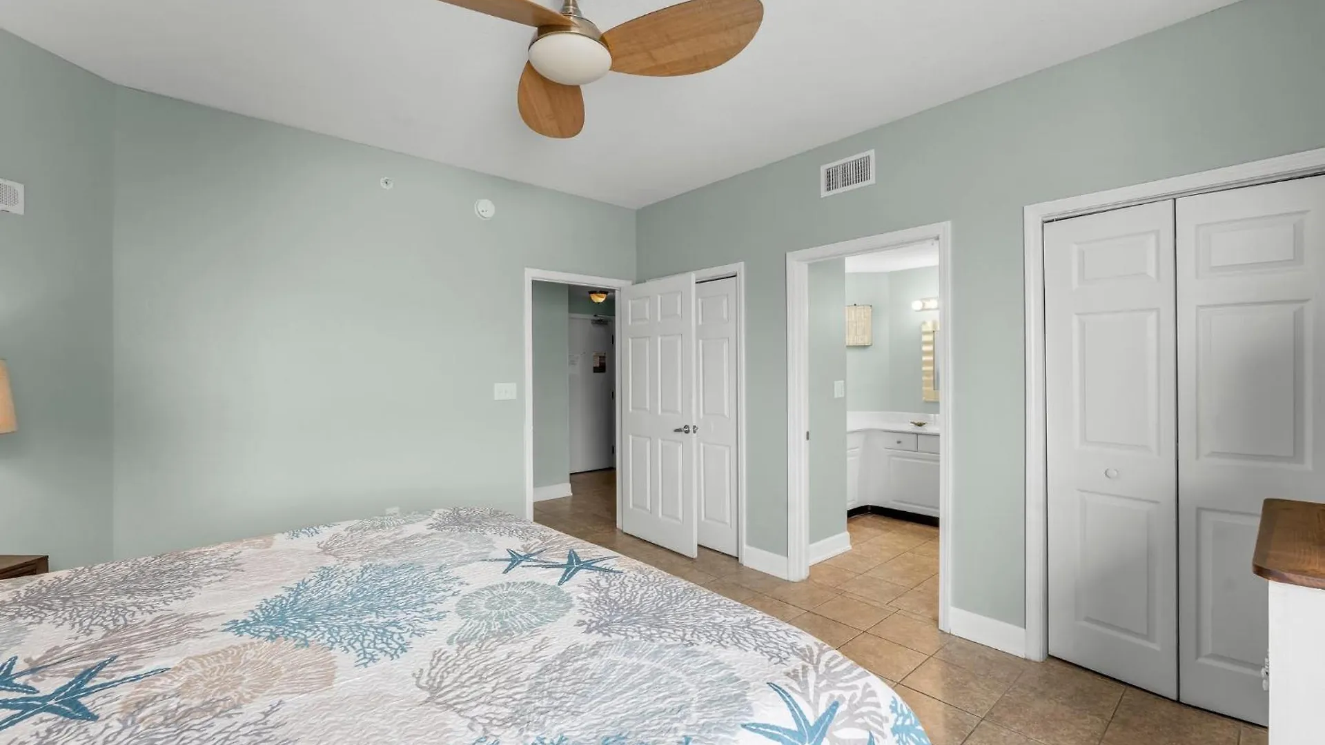 Stunning 3Br Corner Tidewater Resort Beachfront Condo! Sleeps 10! By Dolce Vita Getaways Pcb! Panama City Beach