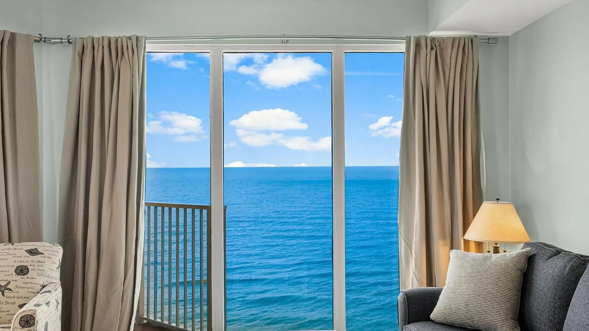 Stunning 3Br Corner Tidewater Resort Beachfront Condo! Sleeps 10! By Dolce Vita Getaways Pcb! Panama City Beach Apartment