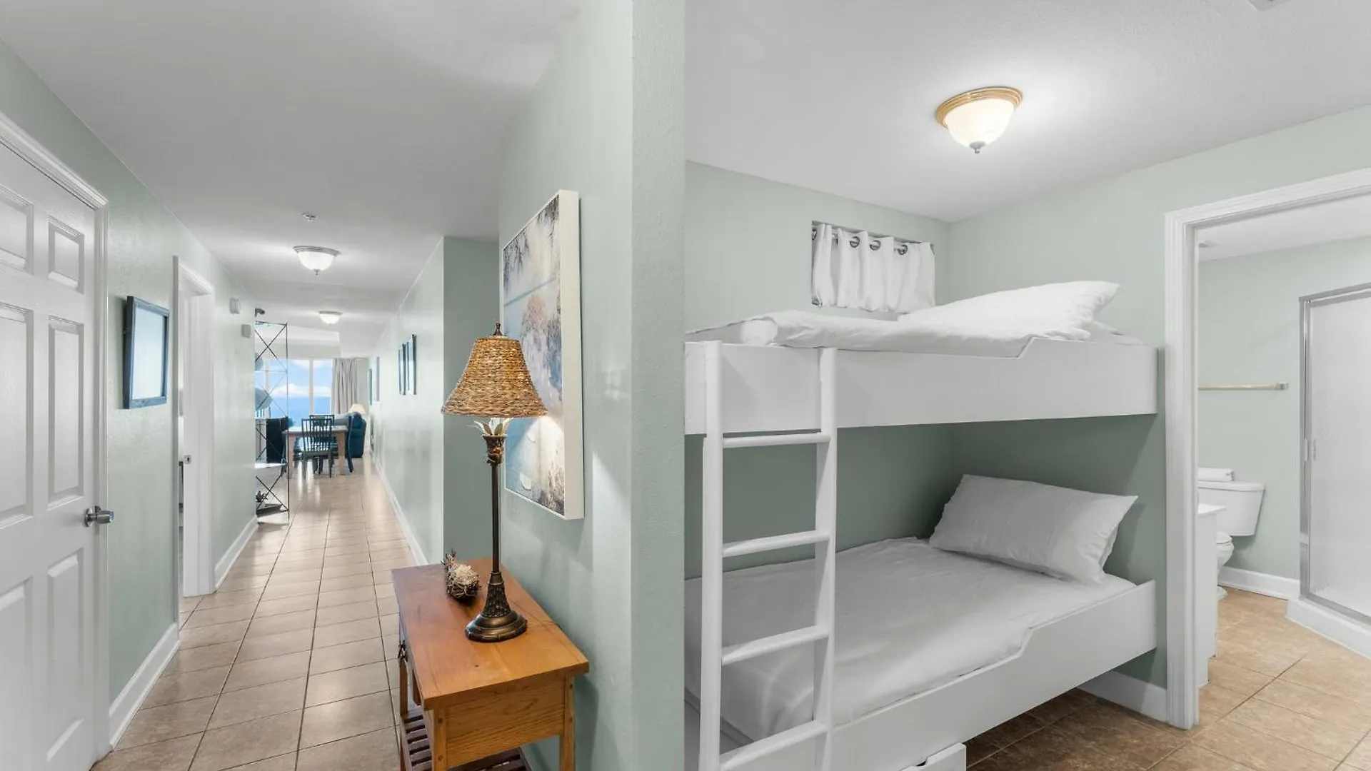 Stunning 3Br Corner Tidewater Resort Beachfront Condo! Sleeps 10! By Dolce Vita Getaways Pcb! Panama City Beach Apartment